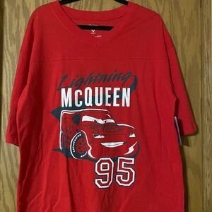 Disney Pixar Cars Lightning McQueen V-Neck T-Shirt Women’s Size Large NWT Red